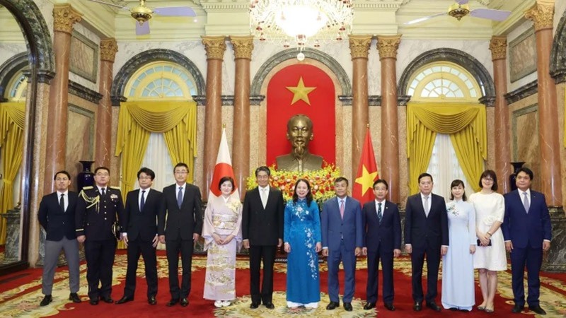 Quyền Chủ tịch nước Võ Thị Ánh Xuân tiếp Đại sứ Nhật Bản trình Quốc thư Quyền Chủ tịch nước Võ Thị Ánh Xuân tiếp Đại sứ Nhật Bản trình Quốc thư