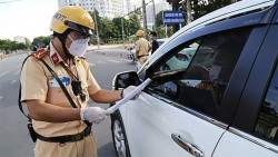 Xe ô tô 7 chỗ chở quá số người quy định sẽ bị phạt thế nào?