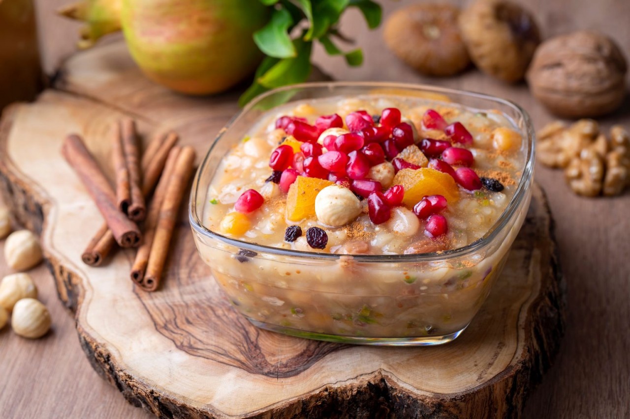 Ashure không chỉ có ý nghĩa tôn giáo mà còn gắn liền với truyền thuyết về Noah và trận Đại hồng thủy. (Nguồn: Bodrum) Ashure không chỉ có ý nghĩa tôn giáo mà còn gắn liền với truyền thuyết về Noah và trận Đại hồng thủy. (Nguồn: Bodrum)