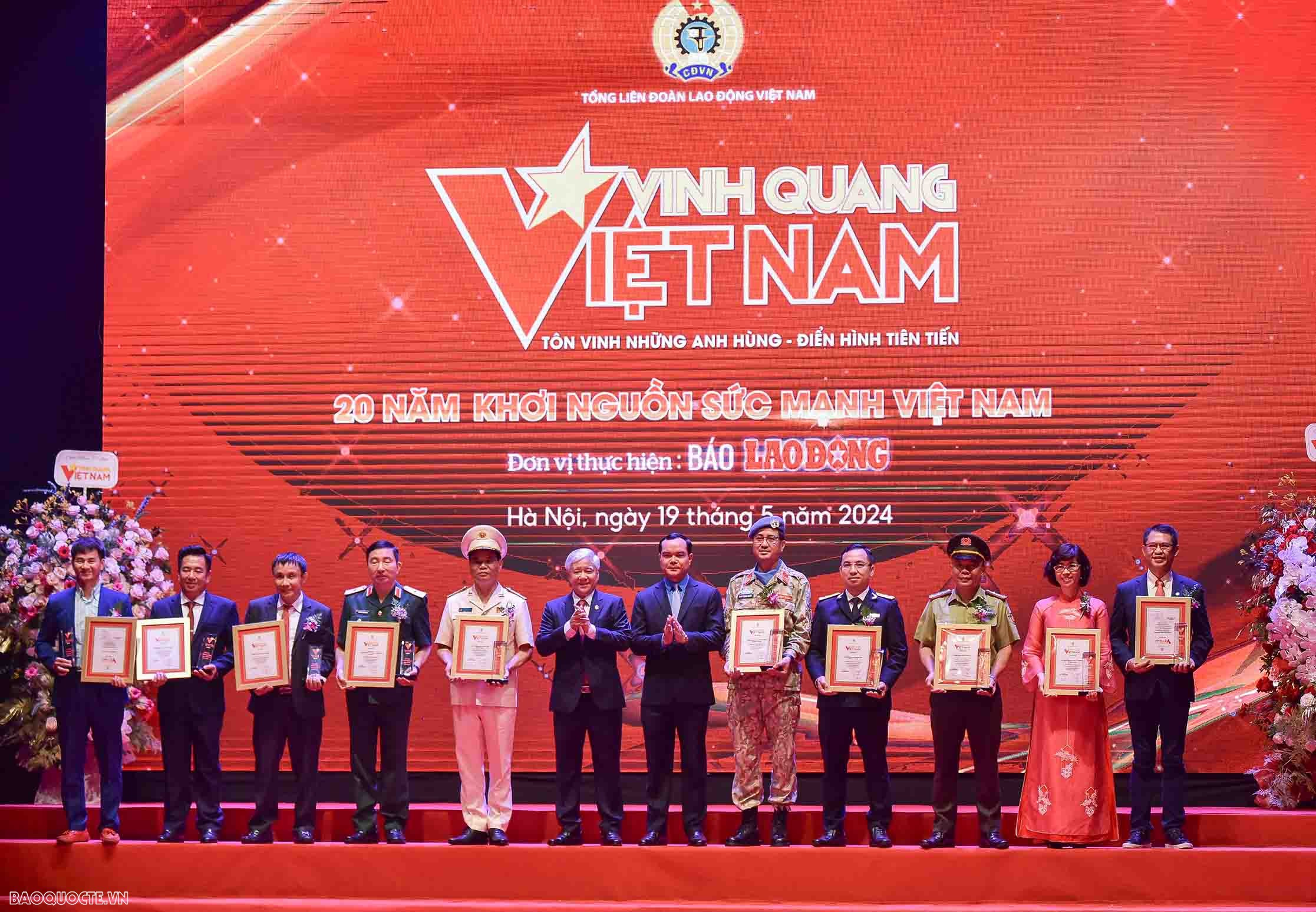 Vụ Ngoại giao Văn hóa và UNESCO được vinh danh tại Chương trình Vinh quang Việt Nam Vụ Ngoại giao Văn hóa và UNESCO được vinh danh tại Chương trình Vinh quang Việt Nam