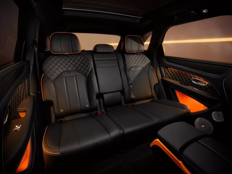 Bentley Bentayga S Black Edition chốt giá gần 17 tỷ đồng tại Việt Nam Bentley Bentayga S Black Edition chốt giá gần 17 tỷ đồng tại Việt Nam