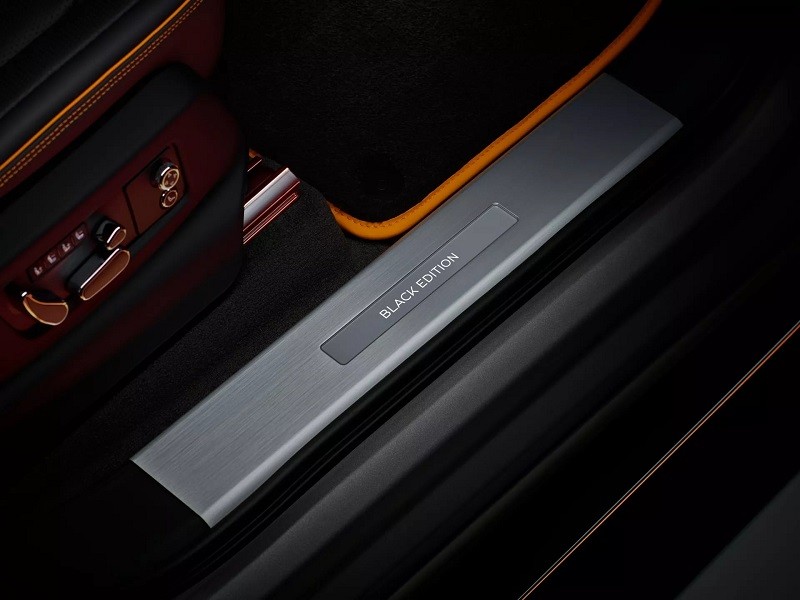 Bentley Bentayga S Black Edition chốt giá gần 17 tỷ đồng tại Việt Nam Bentley Bentayga S Black Edition chốt giá gần 17 tỷ đồng tại Việt Nam