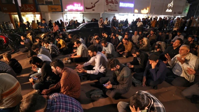 Vụ máy bay chở Tổng thống Iran gặp nạn: Đã tìm thấy thi thể các nạn nhân, lãnh đạo tối cao Khamenei tuyên bố quốc tang 5 ngày, ai nắm quyền thay thế? Vụ máy bay chở Tổng thống Iran gặp nạn: Đã tìm thấy thi thể các nạn nhân, lãnh đạo tối cao Khamenei tuyên bố quốc tang 5 ngày, ai nắm quyền thay thế?