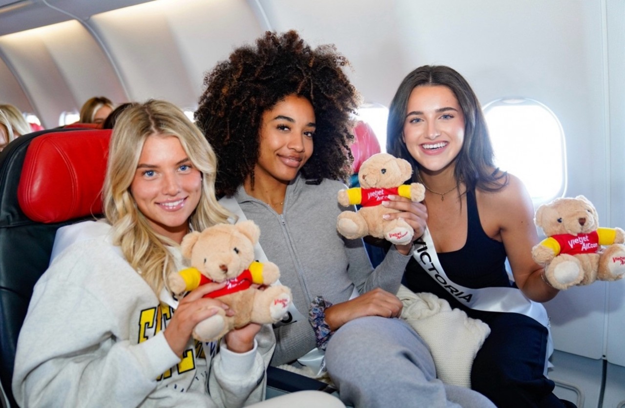 Vietjet đưa top 28 cuộc thi Hoa hậu Hoàn vũ Australia tới Việt Nam