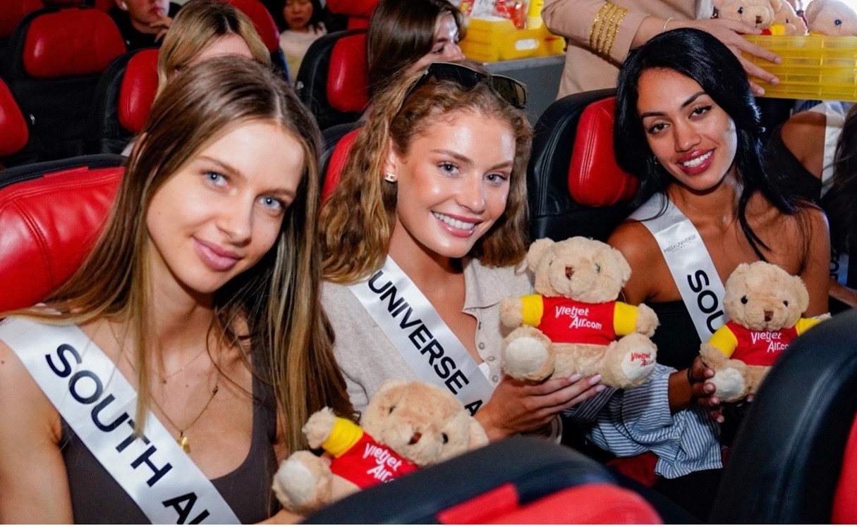 Vietjet đưa top 28 cuộc thi Hoa hậu Hoàn vũ Australia tới Việt Nam