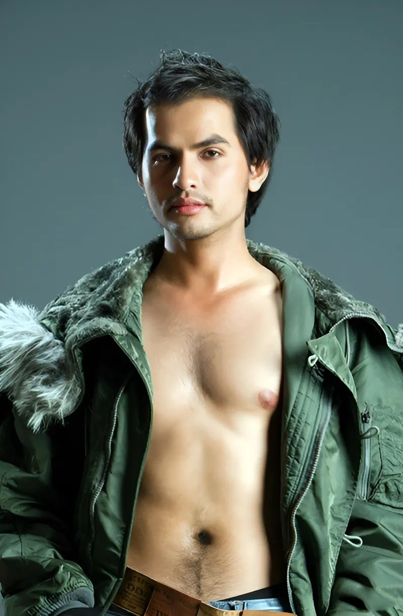 Sự nghiệp cố người mẫu Đức Tiến Sự nghiệp cố người mẫu Đức Tiến