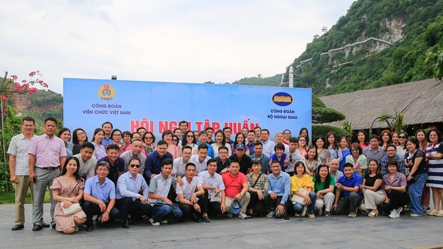 Gần 100 công đoàn viên tham dự Hội nghị tập huấn Công đoàn Bộ Ngoại giao năm 2024