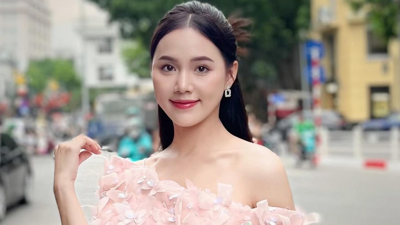 Sao Việt: Minh Thu tình tứ bên Tô Dũng, Thu Quỳnh sinh con gái