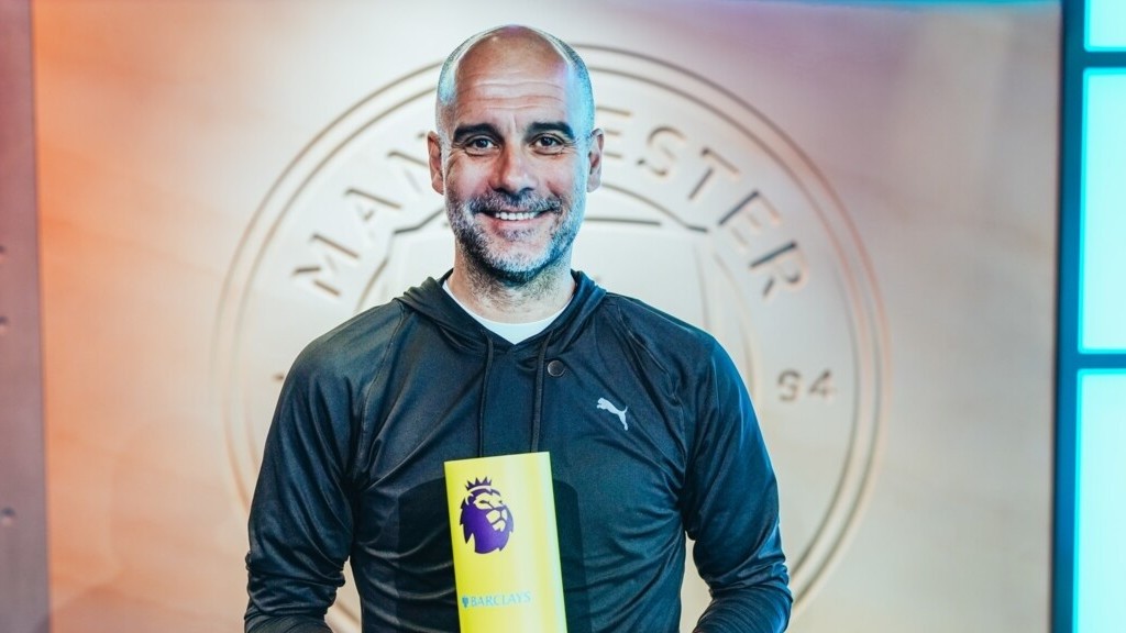 HLV Pep Guardiola là huấn luyện viên xuất sắc nhất Ngoại hạng Anh 2023/24