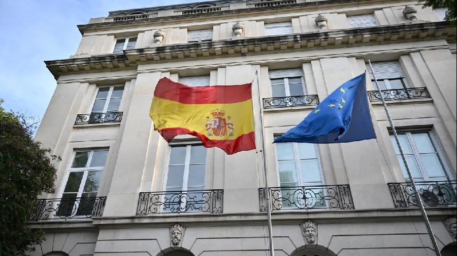 Tây Ban Nha triệu hồi đại sứ tại Argentina, Buenos Aires gọi 'anh em' với Madrid, khẳng định 'không có xung đột ngoại giao'