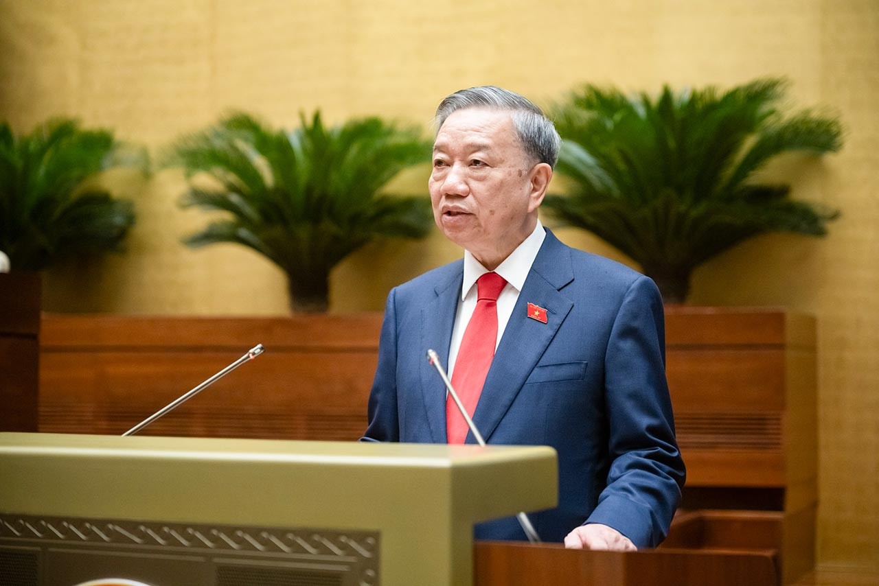 Toàn cảnh bầu, lễ tuyên thệ nhậm chức của Chủ tịch nước Tô Lâm Toàn cảnh bầu, lễ tuyên thệ nhậm chức của Chủ tịch nước Tô Lâm