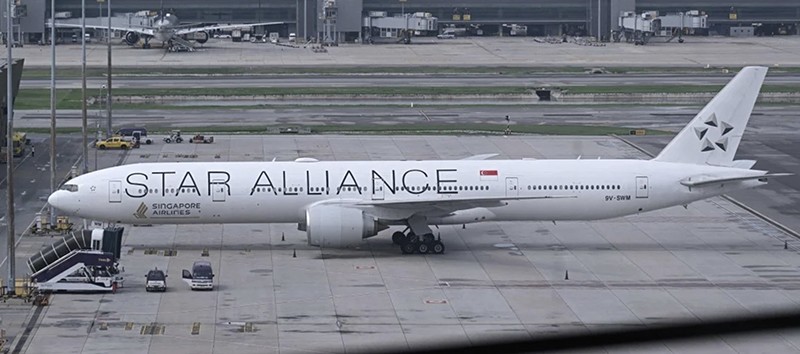 Du khách Anh trên chuyến bay SQ321 của Singapore Airlines: 'Tôi tưởng máy bay sắp rơi' Du khách Anh trên chuyến bay SQ321 của Singapore Airlines: 'Tôi tưởng máy bay sắp rơi'