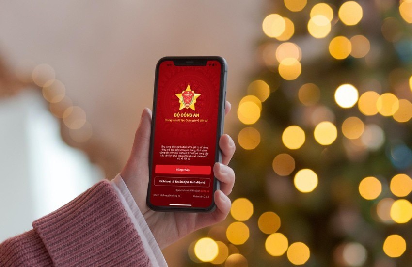 Từ ngày 1/7, VNeID là tài khoản duy nhất khi thực hiện thủ tục hành chính trên môi trường điện tử Từ ngày 1/7, VNeID là tài khoản duy nhất khi thực hiện thủ tục hành chính trên môi trường điện tử