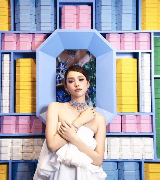 Hoa hậu Trần Tiểu Vy