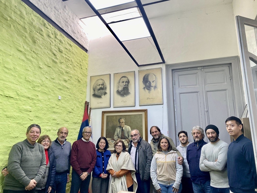 ại sứ Việt Nam tại Argentina kiêm nhiệm Uruguay Ngô Minh Nguyệt trình bản sao Thư ủy nhiệm