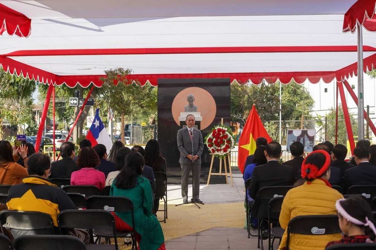 Khánh thành công trình tôn tạo công viên Hồ Chí Minh tại thủ đô Santiago, Chile Khánh thành công trình tôn tạo công viên Hồ Chí Minh tại thủ đô Santiago, Chile