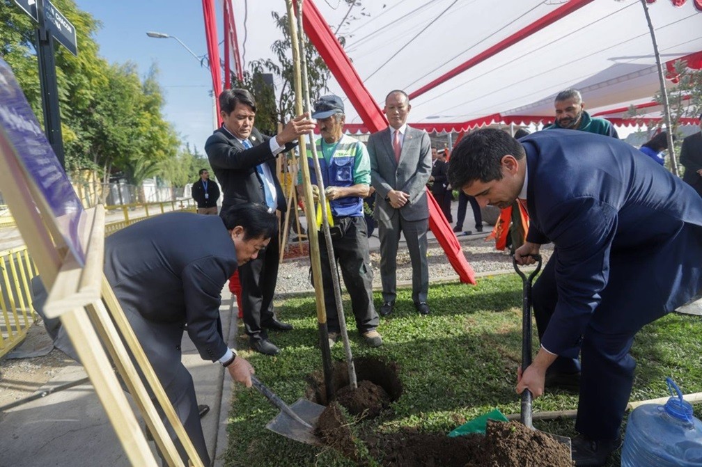 Khánh thành công trình tôn tạo công viên Hồ Chí Minh tại thủ đô Santiago, Chile Khánh thành công trình tôn tạo công viên Hồ Chí Minh tại thủ đô Santiago, Chile
