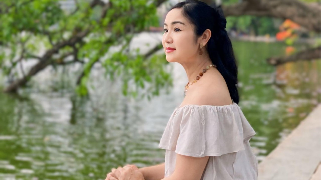 Đời thường trẻ trung của NSND Thu Hà phim Trạm cứu hộ trái tim