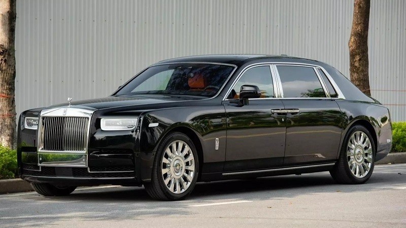 Xe siêu sang Rolls-Royce Phantom VIII chào giá 63,5 tỷ đồng tại Việt Nam
