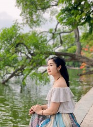 Đời thường trẻ trung của NSND Thu Hà phim Trạm cứu hộ trái tim