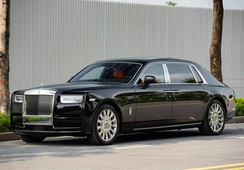 Xe siêu sang Rolls-Royce Phantom VIII chào giá 63,5 tỷ đồng tại Việt Nam Xe siêu sang Rolls-Royce Phantom VIII chào giá 63,5 tỷ đồng tại Việt Nam