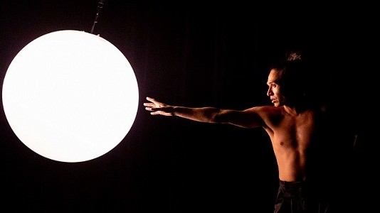 Biên đạo múa Xuân Lê giới thiệu tác phẩm nghệ thuật mới ở quê hương