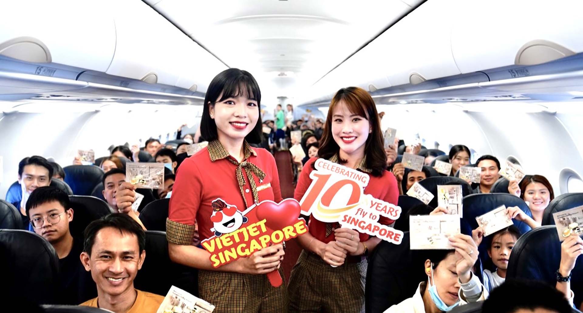 Vietjet mở bán vé chỉ từ 0 đồng tri ân khách hàng dịp kỷ niệm 10 năm bay Singapore