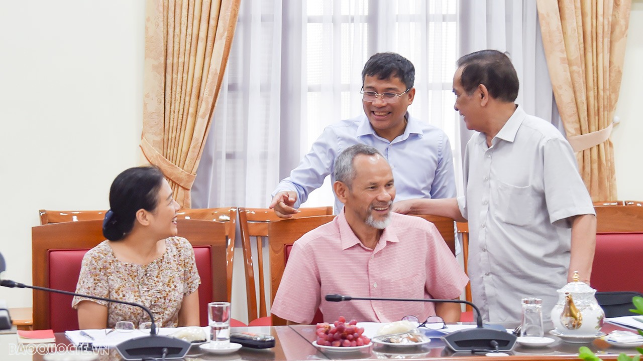 Bộ Ngoại giao tổ chức Hội nghị lấy ý kiến đóng góp cho Đề cương Báo cáo chính trị tại Đại hội lần thứ XIV Bộ Ngoại giao tổ chức Hội nghị lấy ý kiến đóng góp cho Đề cương Báo cáo chính trị tại Đại hội Đảng lần thứ XIV