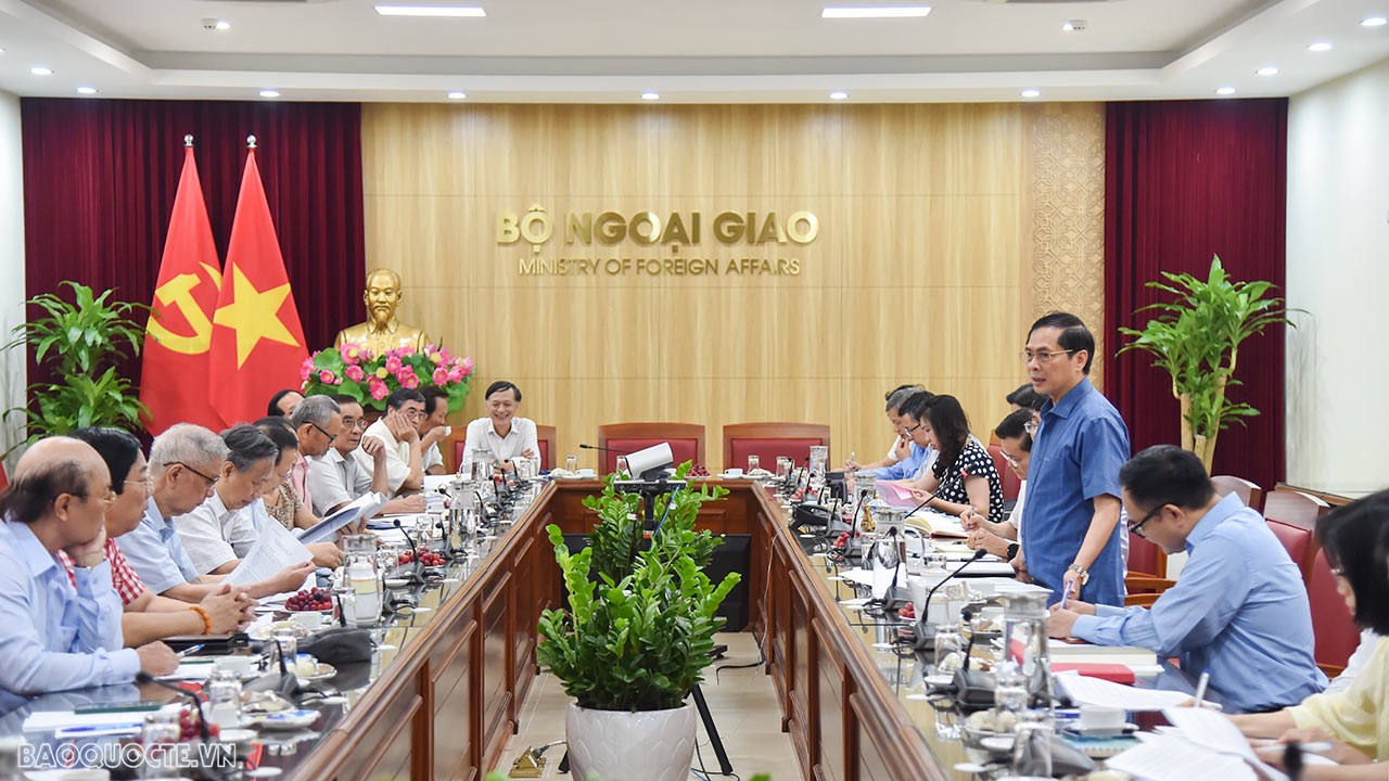 Bộ Ngoại giao tổ chức Hội nghị lấy ý kiến đóng góp cho Đề cương Báo cáo chính trị tại Đại hội lần thứ XIV Bộ Ngoại giao tổ chức Hội nghị lấy ý kiến đóng góp cho Đề cương Báo cáo chính trị tại Đại hội Đảng lần thứ XIV
