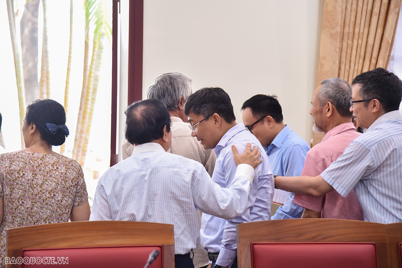 Bộ Ngoại giao tổ chức Hội nghị lấy ý kiến đóng góp cho Đề cương Báo cáo chính trị tại Đại hội lần thứ XIV Bộ Ngoại giao tổ chức Hội nghị lấy ý kiến đóng góp cho Đề cương Báo cáo chính trị tại Đại hội Đảng lần thứ XIV