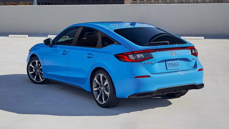 Cận cảnh Honda Civic 2025 vừa ra mắt, có thêm bản hybrid mạnh mẽ