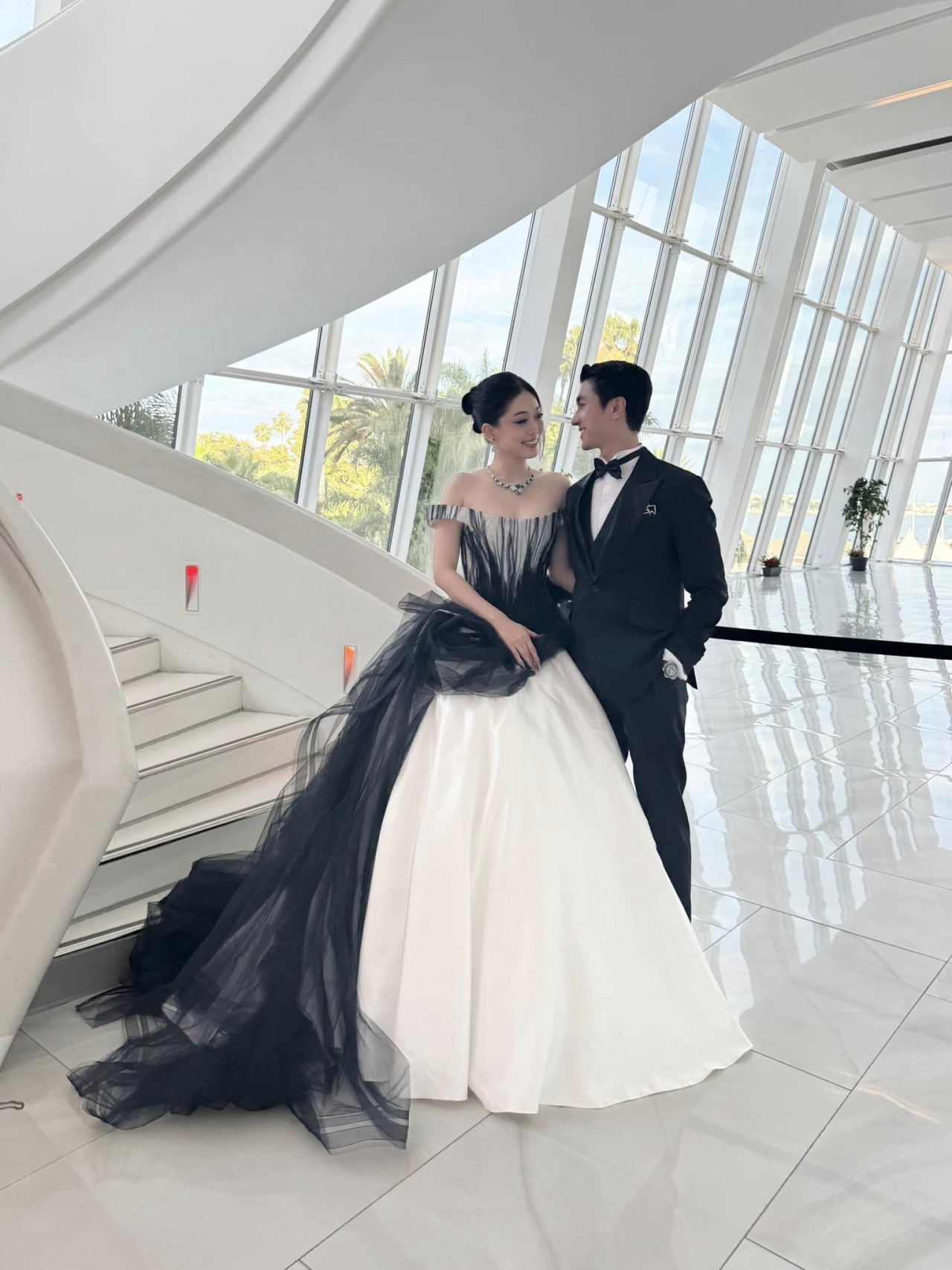 Á hậu Phương Nga