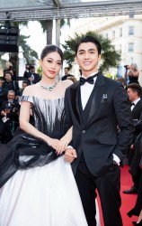 Á hậu Phương Nga xinh đẹp, rạng rỡ trên thảm đỏ LHP Cannes 2024