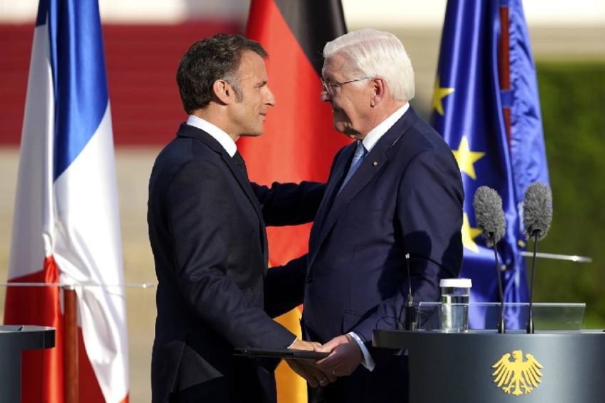 Lần đầu tiên sau 24 năm, Tổng thống Pháp thăm cấp nhà nước tới Đức, khẳng định khó khăn chẳng làm khó được tình đồng minh Lần đầu tiên sau 24 năm, Tổng thống Pháp thăm cấp nhà nước tới Đức, khẳng định khó khăn chẳng làm khó được tình đồng minh