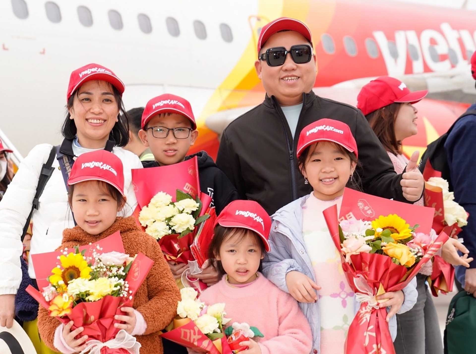 Vietjet tăng thêm 1,4 triệu vé phục vụ cao điểm hè Vietjet tăng thêm 1,4 triệu vé phục vụ cao điểm hè