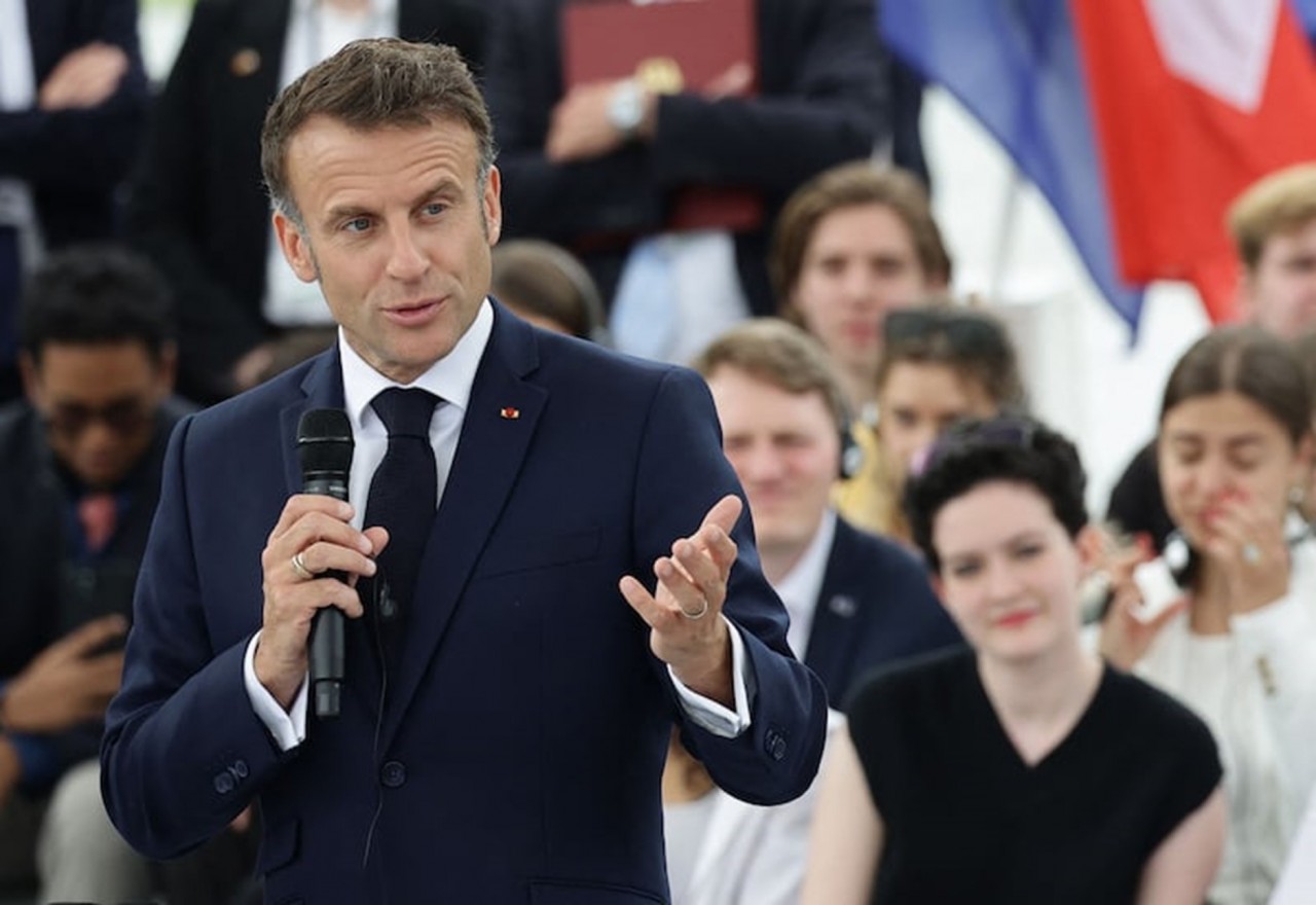 Tổng thống Macron bác bỏ nhận định cho rằng quan hệ Pháp - Đức đang bắt đầu căng thẳng và khẳng định “điều đó không đúng. Chúng tôi đang tiến về phía trước”. (Nguồn: AFP) Tổng thống Macron bác bỏ nhận định cho rằng quan hệ Pháp - Đức đang bắt đầu căng thẳng và khẳng định “điều đó không đúng. Chúng tôi đang tiến về phía trước”. (Nguồn: AFP)