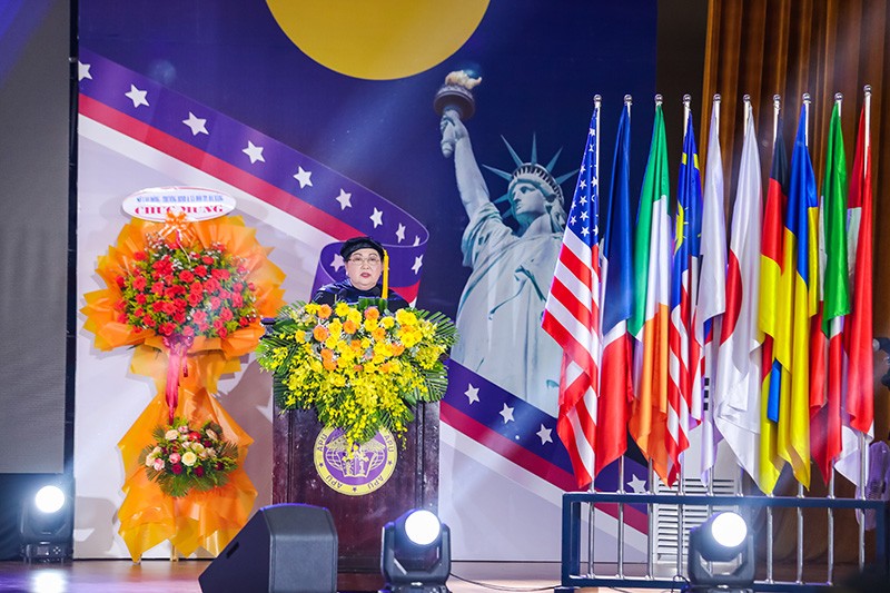 25 triệu USD học bổng được trao cho học sinh hệ thống trường quốc tế Hoa Kỳ APU tốt nghiệp niên khóa 2024