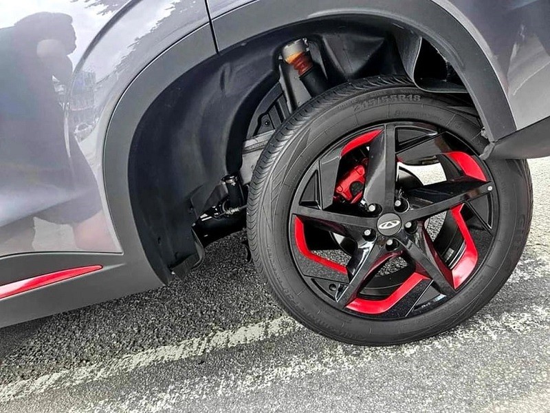 Chiếc Omoda 5 bị gãy càng sau tại Malaysia Chiếc Omoda 5 bị gãy càng sau tại Malaysia