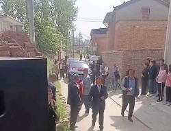 Sự cố hài hước, nhớ nhầm ngày cưới, chủ rể đón dâu sớm 5 hôm