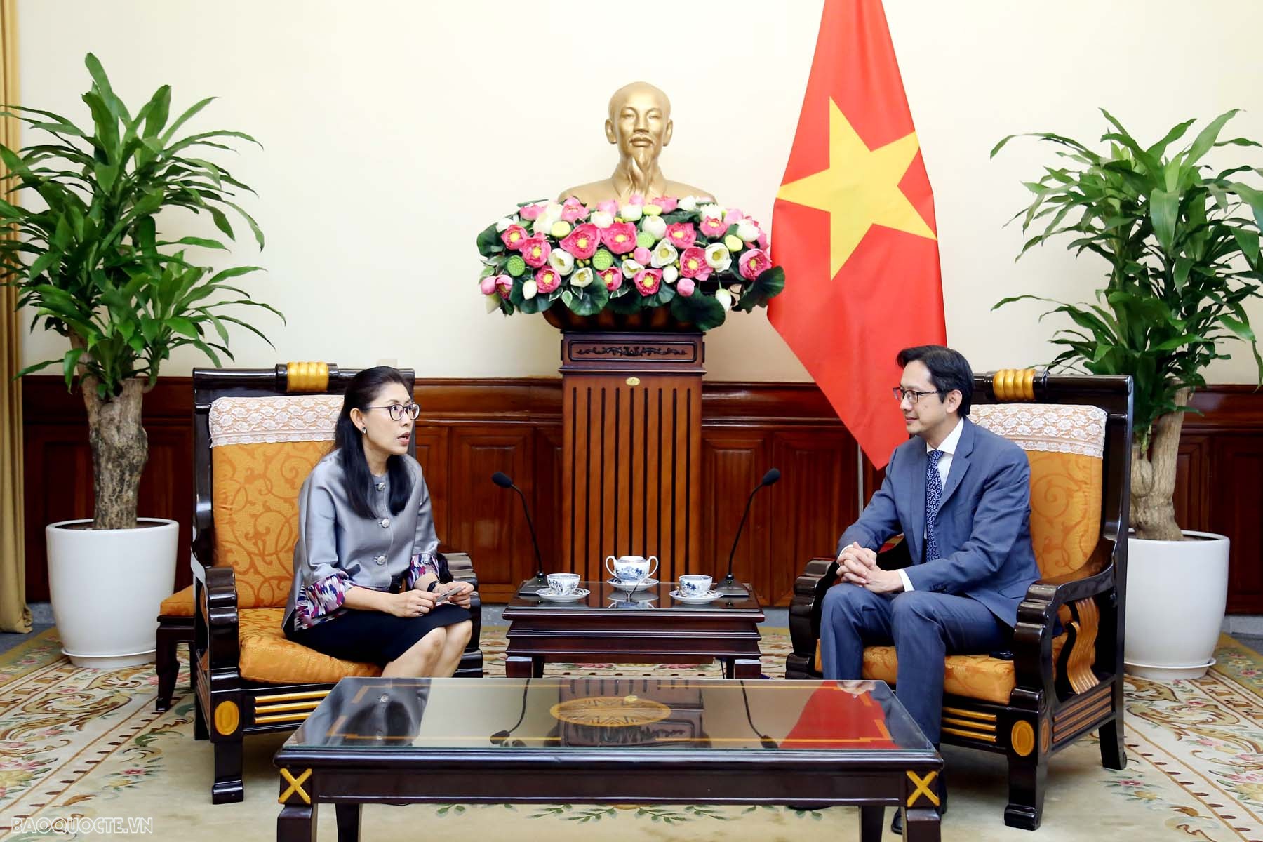 Thứ trưởng Ngoại giao Đỗ Hùng Việt tiếp Đại sứ Thái Lan tại Việt Nam