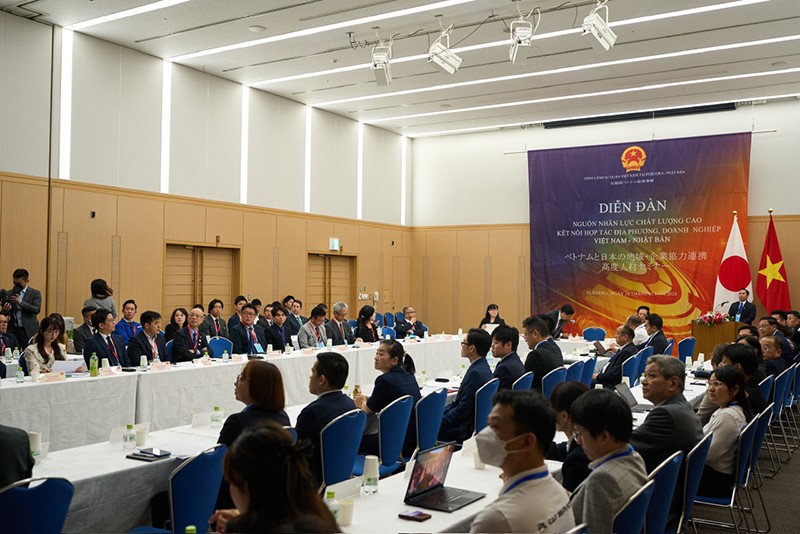 Nguồn nhân lực chất lượng cao đóng vai trò then chốt trong phát triển kinh tế Nguồn nhân lực chất lượng cao đóng vai trò then chốt trong phát triển kinh tế