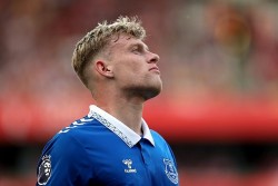 MU trả giá 40 triệu Bảng, Everton từ chối bán trung vệ Jarrad Branthwaite