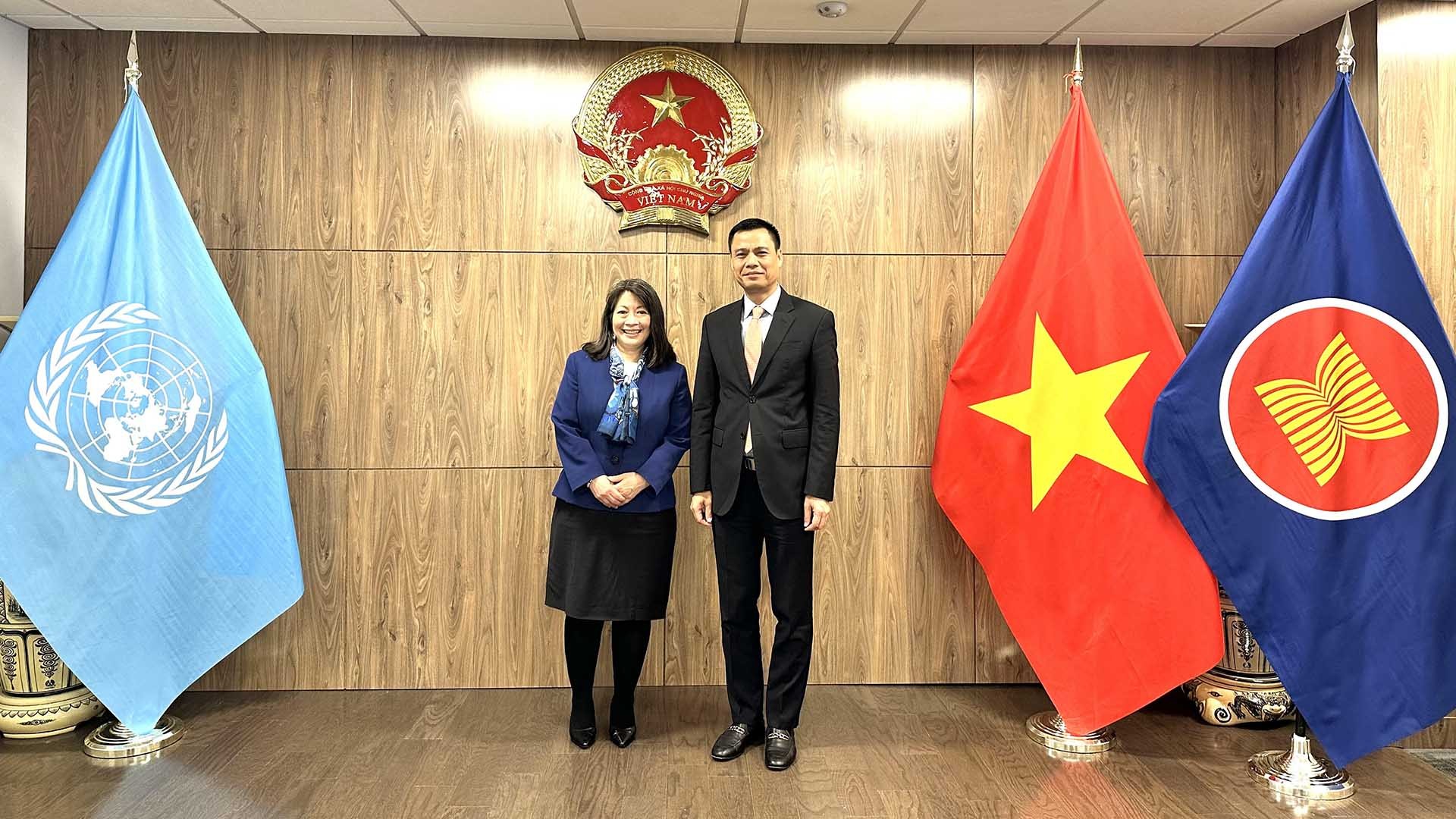 UNICEF sẽ tiếp tục đồng hành, hỗ trợ Việt Nam trong chăm sóc và bảo vệ trẻ em UNICEF sẽ tiếp tục đồng hành, hỗ trợ Việt Nam trong chăm sóc và bảo vệ trẻ em