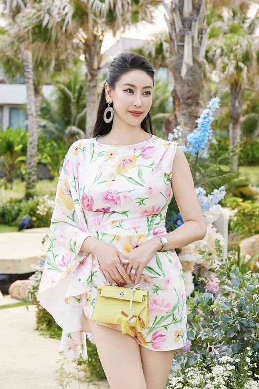 Hoa hậu Hà Kiều Anh Hoa hậu Hà Kiều Anh