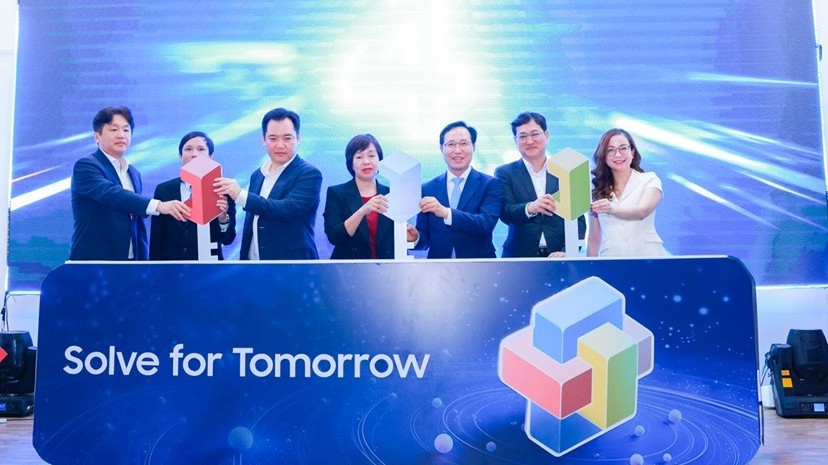 Phát động cuộc thi Solve for Tomorrow năm 2024 khu vực miền Trung