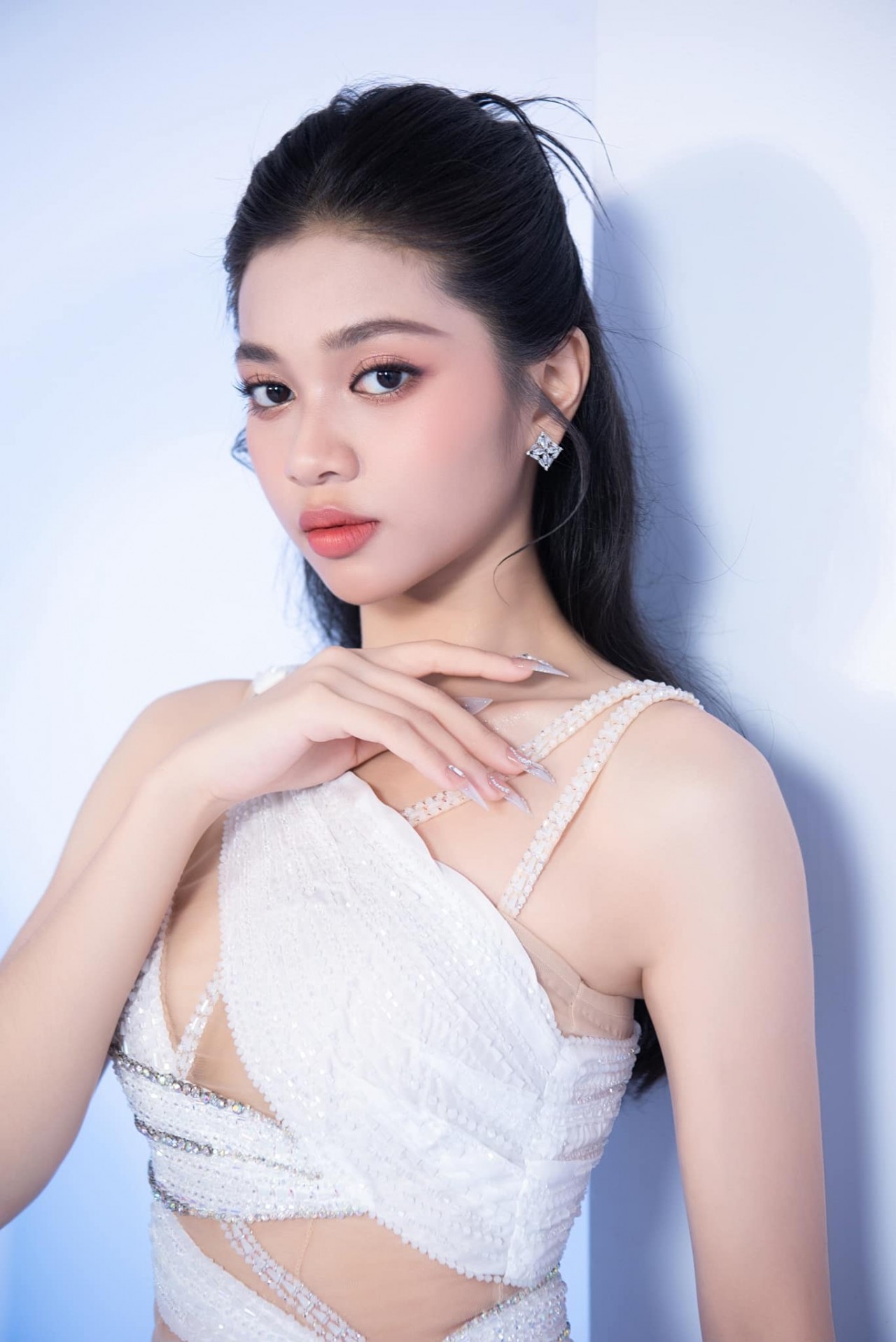 Á hậu Huỳnh Minh Kiên Á hậu Huỳnh Minh Kiên