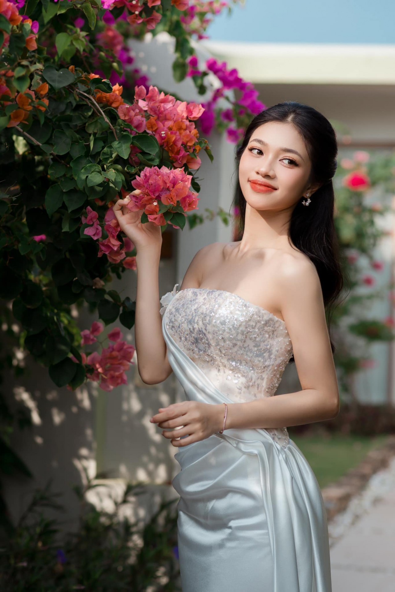 Á hậu Huỳnh Minh Kiên Á hậu Huỳnh Minh Kiên