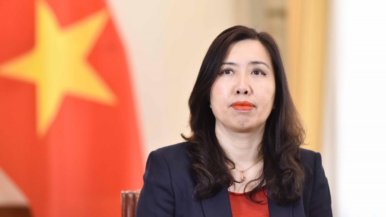 Thứ trưởng Ngoại giao Lê Thị Thu Hằng trả lời phỏng vấn hãng thông tấn TASS về chuyến thăm của Tổng thống Putin