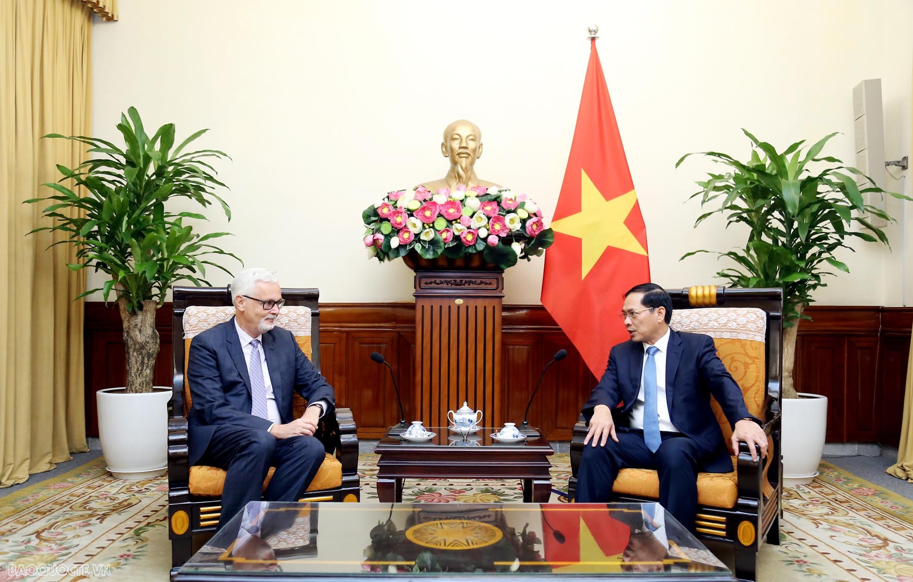 Bộ trưởng Ngoại giao Bùi Thanh Sơn tiếp Đại sứ Đức đến chào tờ biệt Dư địa hợp tác Việt Nam-Đức còn lớn!