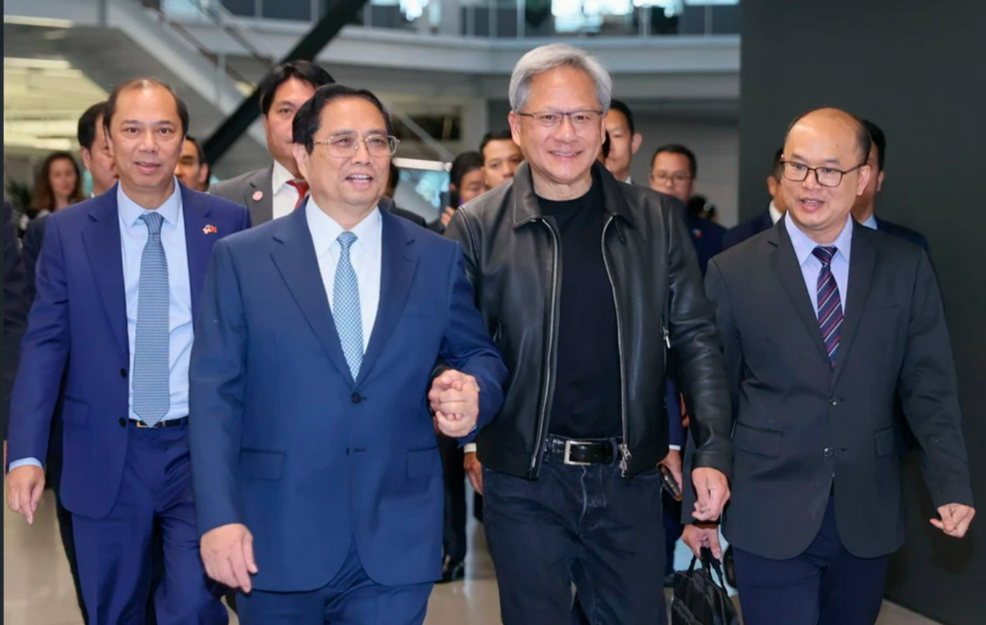 Chủ tịch Jensen Huang đã cảm nhận được sự chân thành từ Lãnh đạo Việt Nam – Thủ tướng Chính phủ Phạm Minh Chính muốn đưa Việt Nam phát triển về công nghệ.